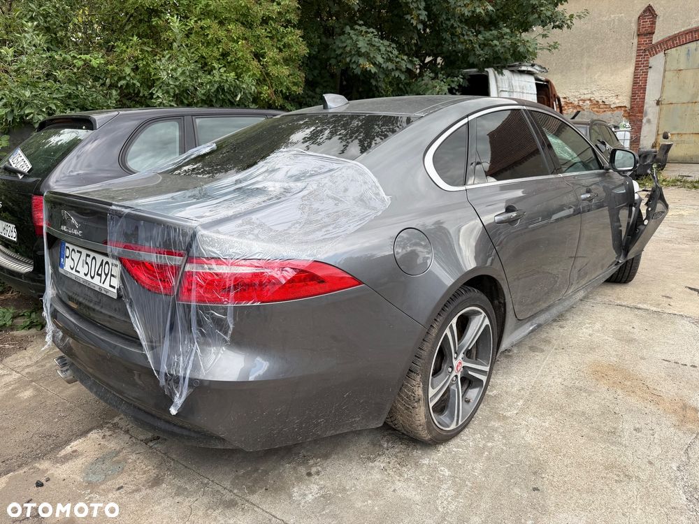 Jaguar XF 2.0 i4D Prestige - 1