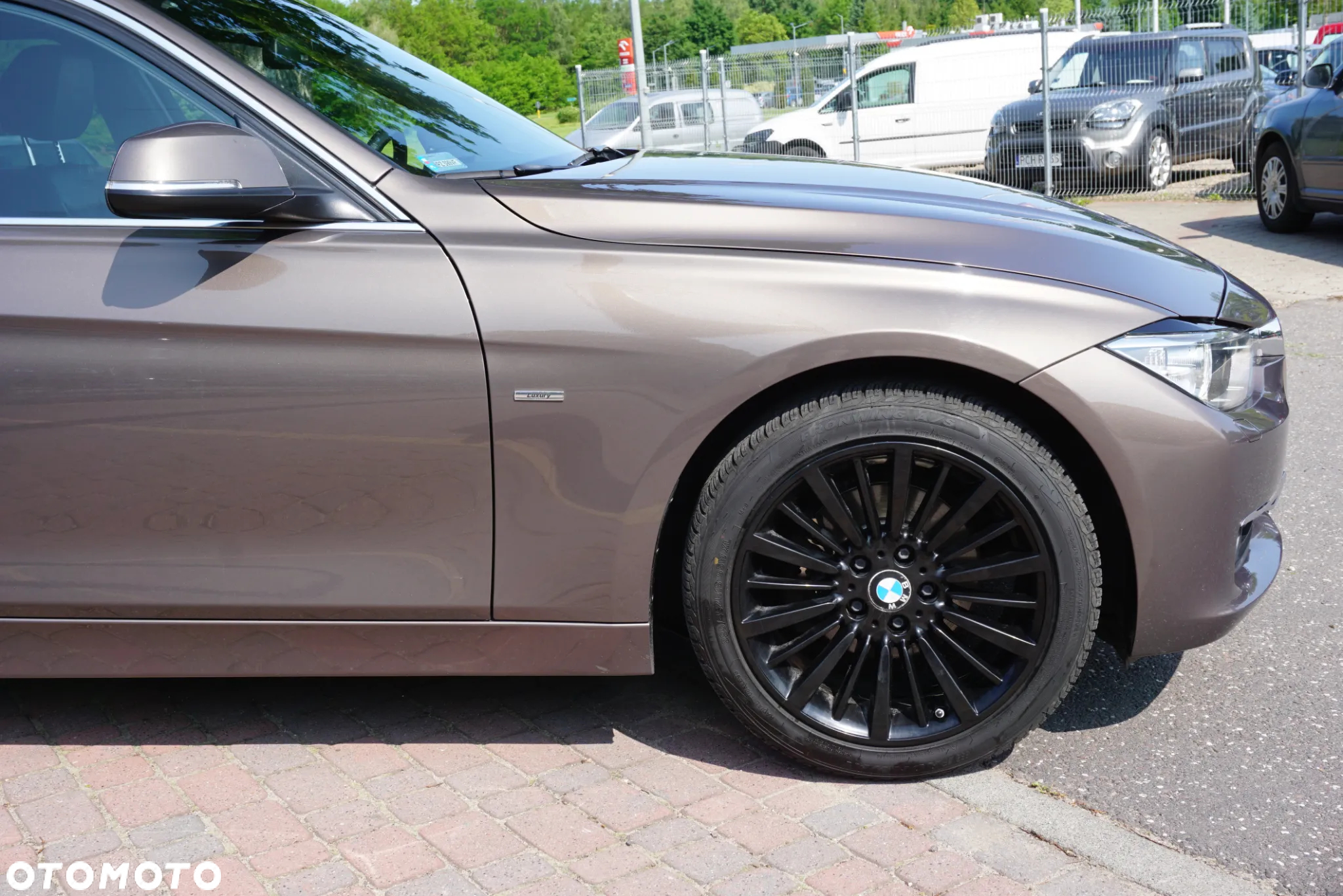 BMW Seria 3 318d Touring Luxury Line - 8