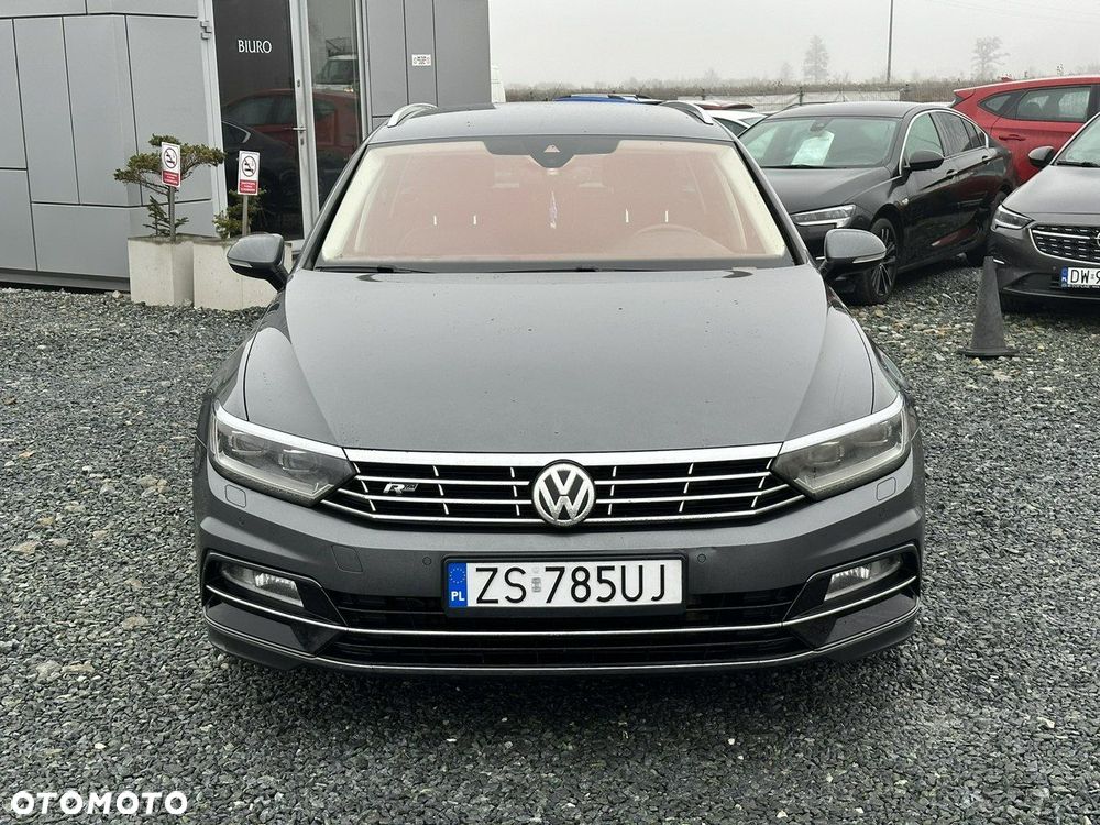 Volkswagen Passat - 2