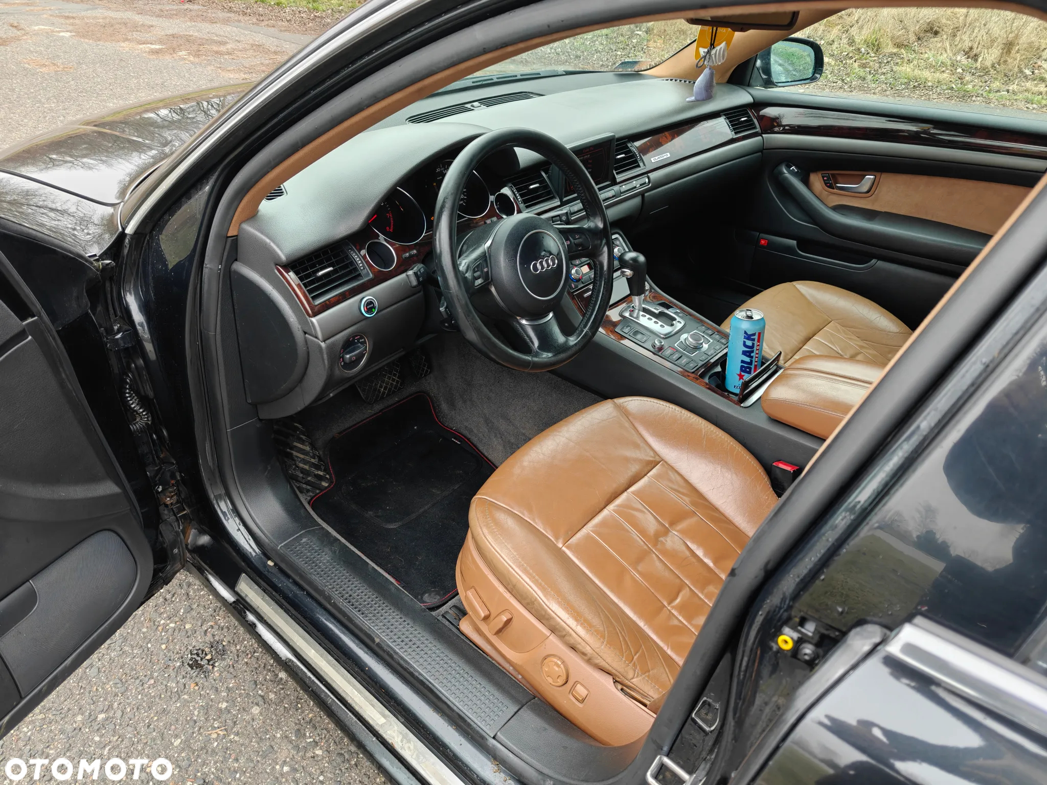Audi A8 4.2 Quattro - 10