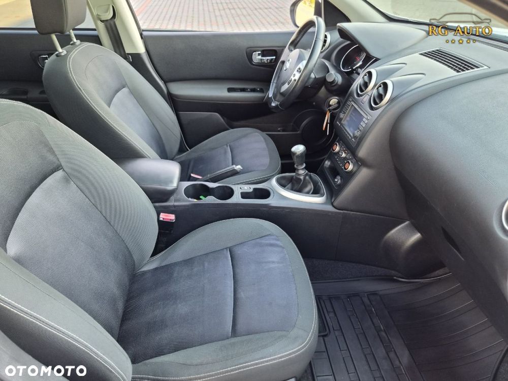 Nissan Qashqai+2 - 26