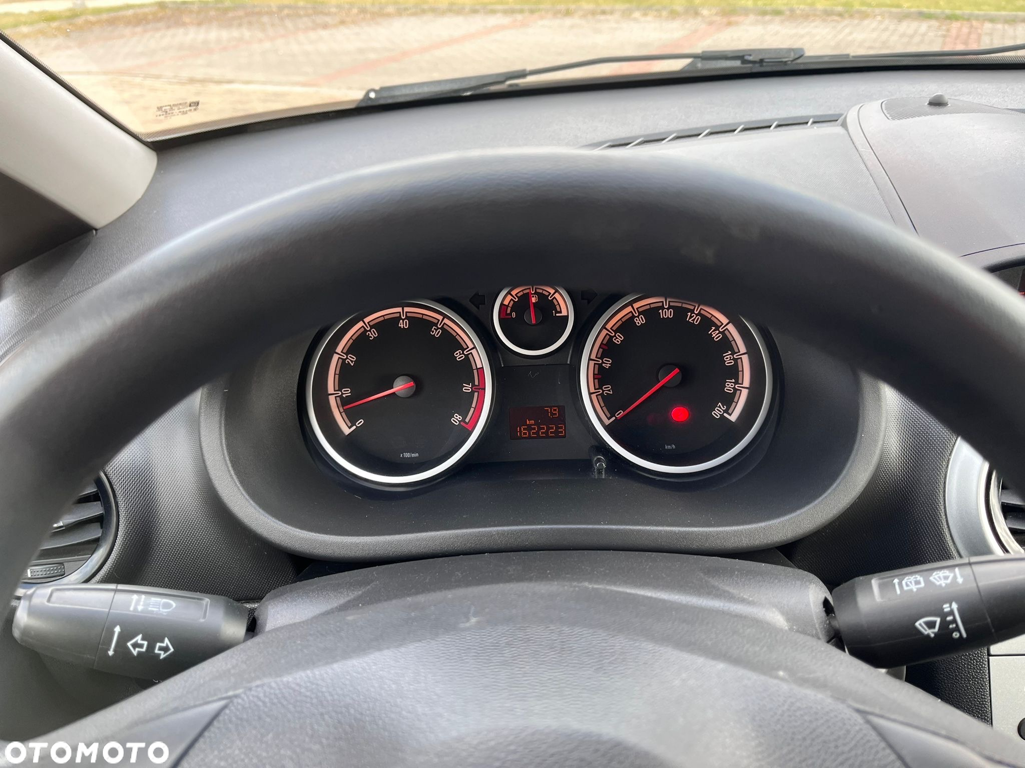 Opel Corsa 1.4 16V Color Elegance - 12