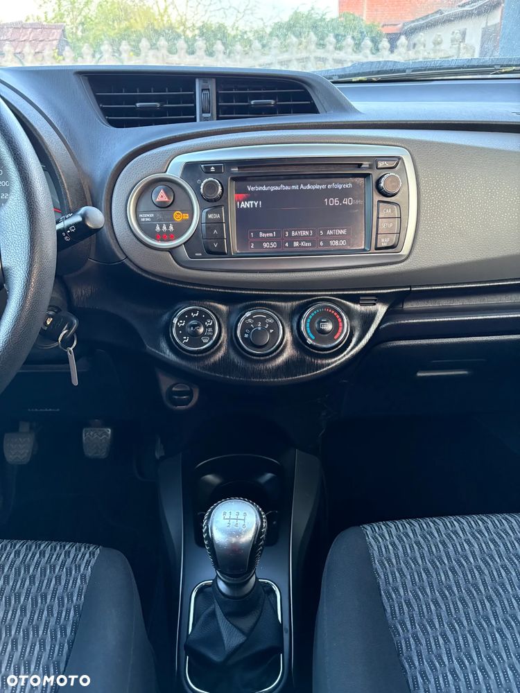 Toyota Yaris - 17