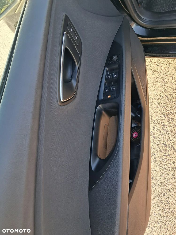 Seat Leon 1.6 TDI ECOMOTIVE Reference - 32