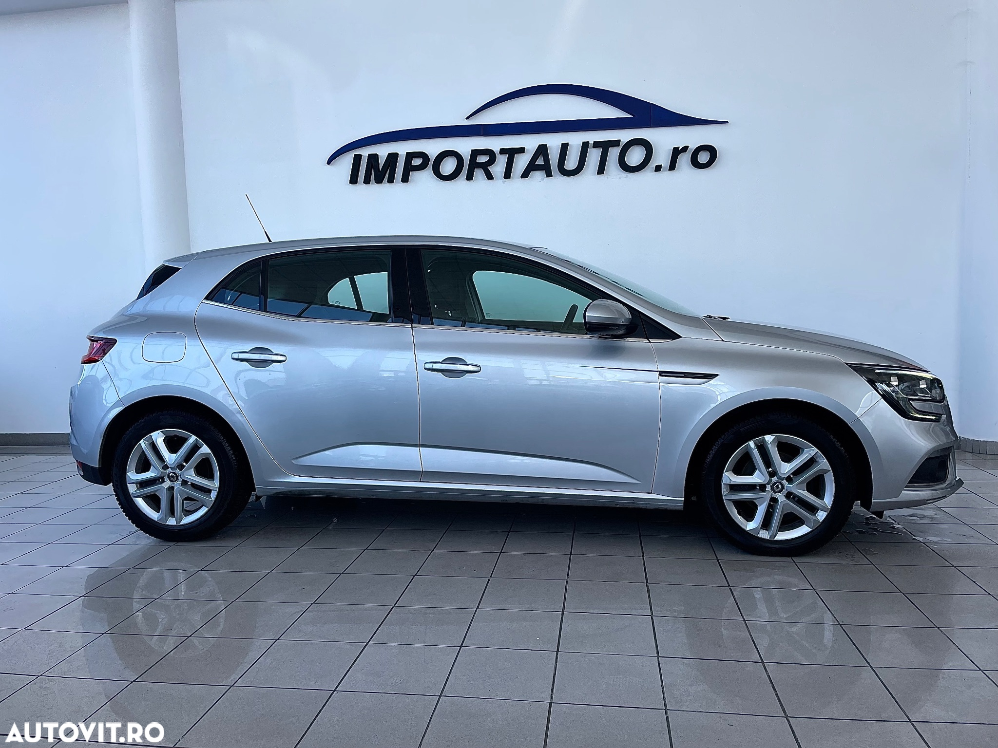 Renault Megane ENERGY dCi 110 ECO2 EXPERIENCE - 4