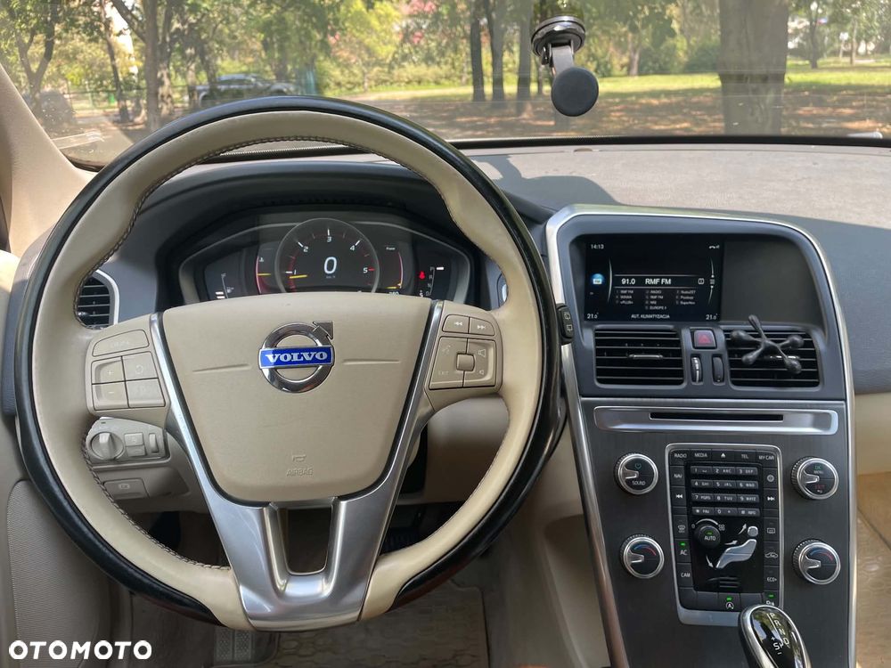 Volvo XC 60 - 6