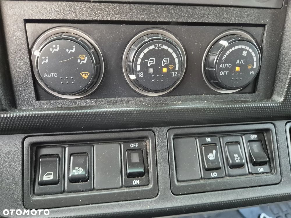 Nissan Nissan NT500/ 3.0Dxi/ 150KM/ Iveco/Wywrotka/ - 11