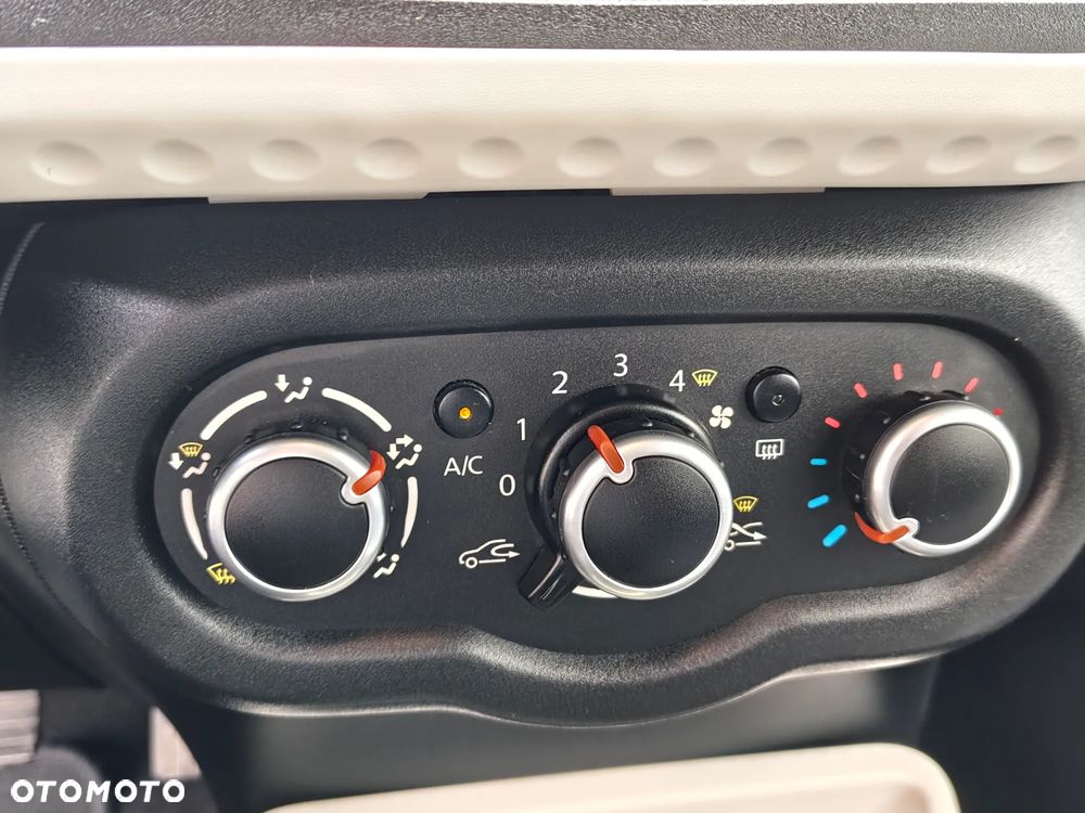 Renault Twingo Energy TCe 90 Bizuu - 18