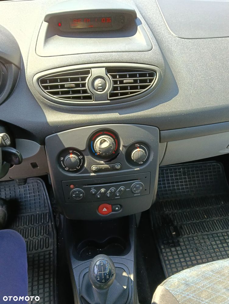 Renault Clio 1.2 16V Rip Curl - 9