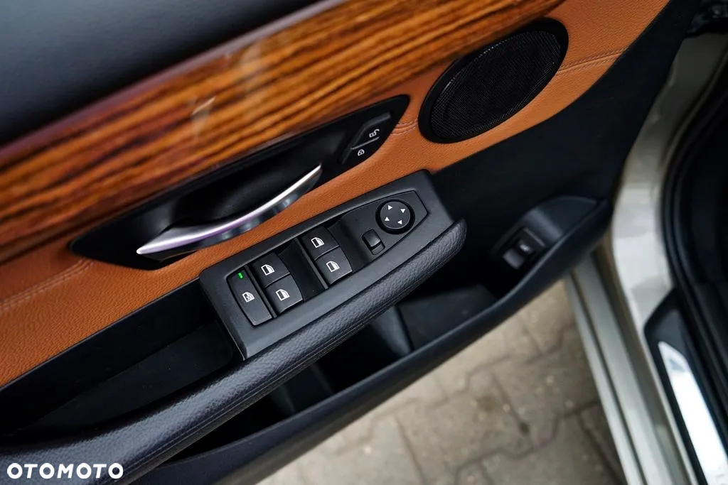 BMW Seria 2 216d Active Tourer - 16