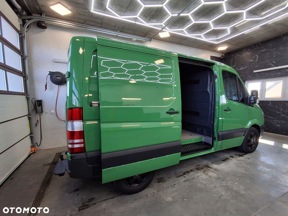 Mercedes-Benz Sprinter 316 2.2 163 KM Klimatyzacja Tempomat Grzany Fotel Alufelgi Wielofunkcyjna Kierownica Hak Elektryczne Szyby + Lusterka Asystenty Duże Radio Z Systemem Nawigacji - 9