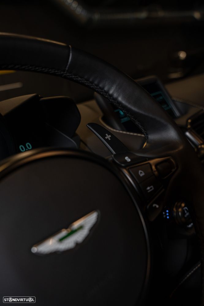 Aston Martin Vantage Roadster V8 - 27