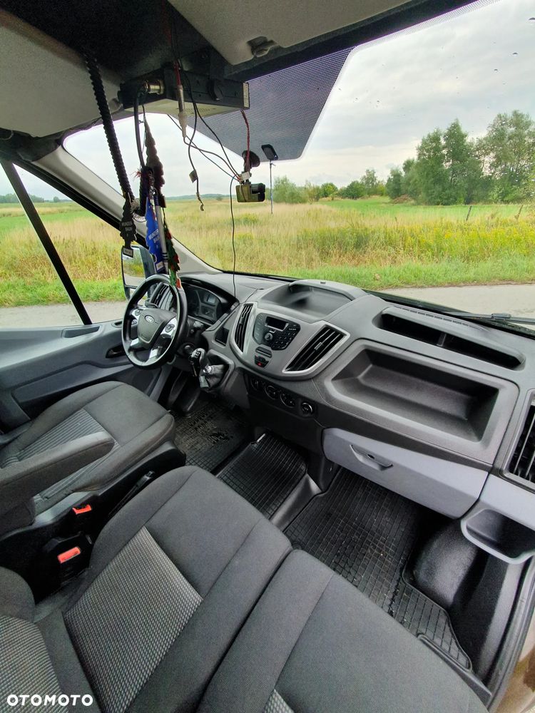 Ford Transit - 11