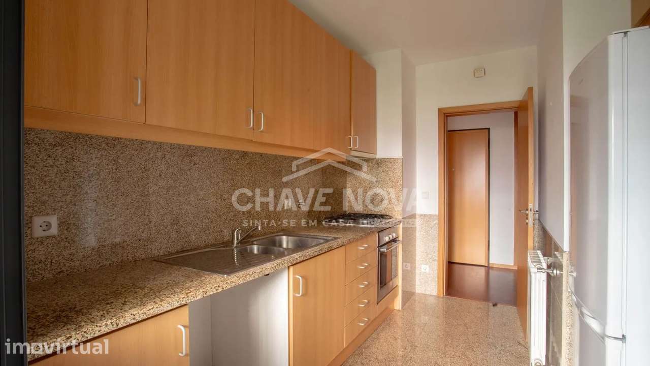 Apartamento T2 situado em Oliveira do Douro - OD/02559/MH - Grande imagem: 3/17