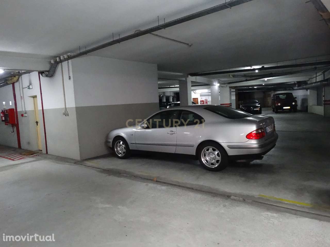 Lugar de garagem Interior 20 m2 Lordelo do Ouro -Porto - Grande imagem: 3/9