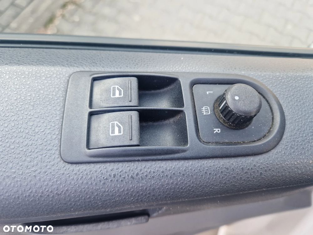 Volkswagen Transporter - 13