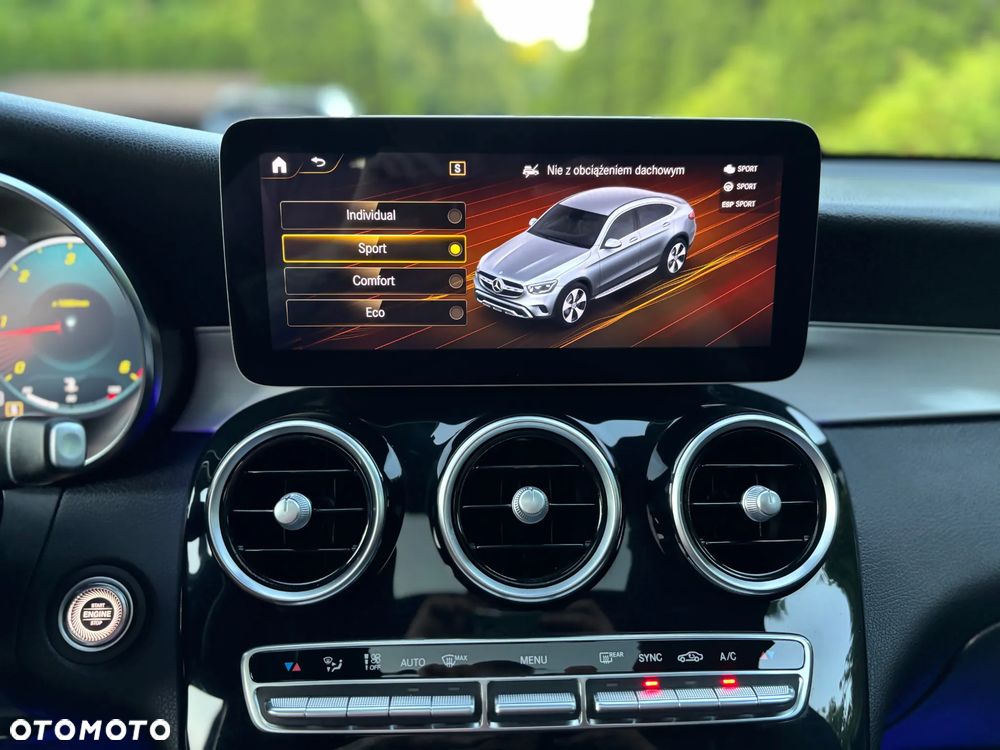 Mercedes-Benz GLC 200 d 4Matic 9G-TRONIC AMG Line - 34