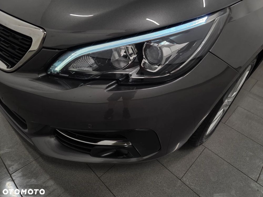 Peugeot 308 - 28