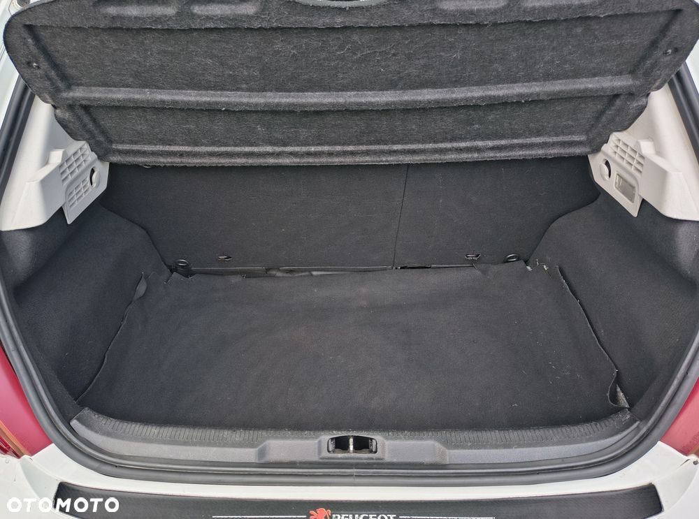 Peugeot 207 - 6