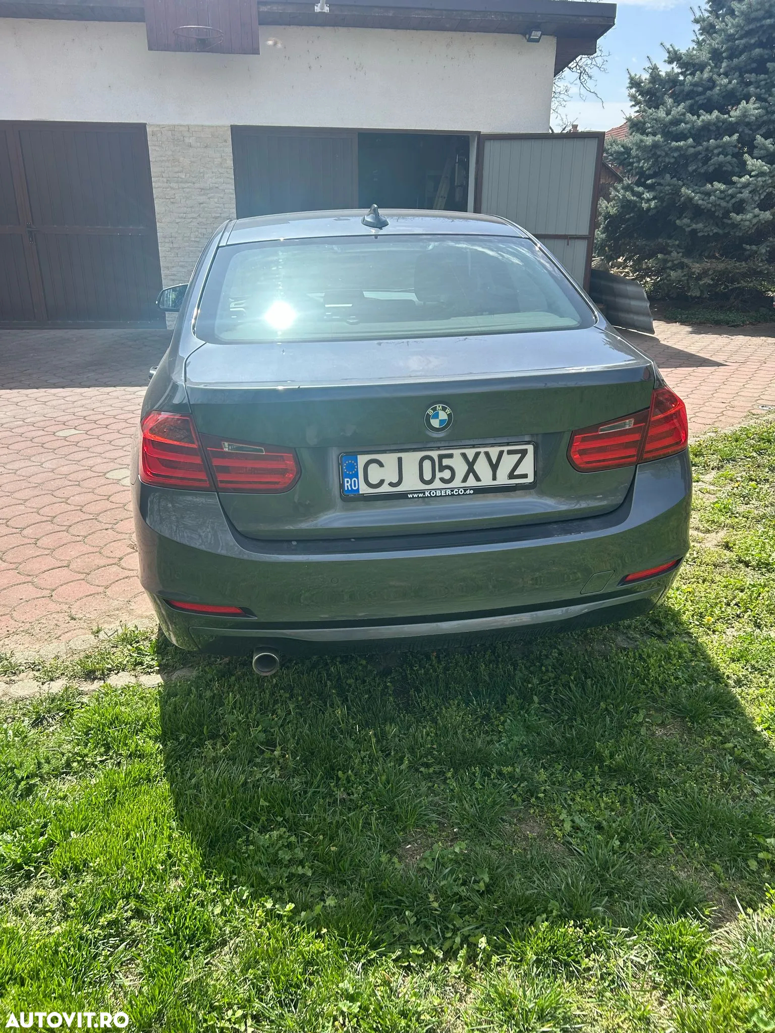 BMW Seria 3 318d - 11
