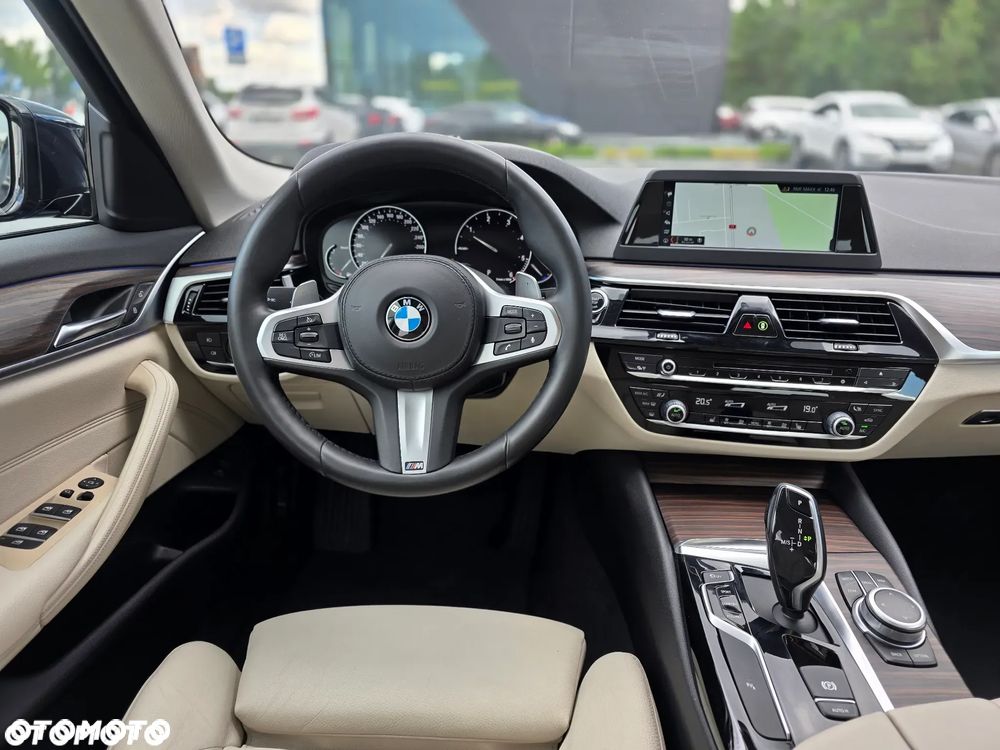 BMW Seria 5 520d Sport Line sport - 21