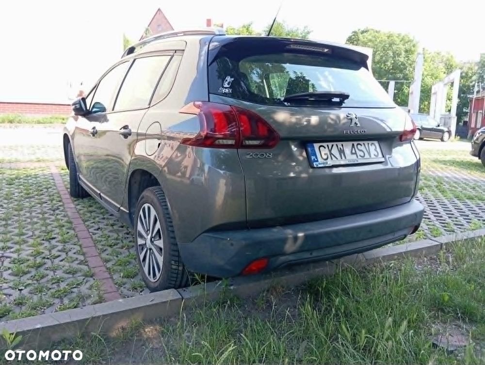 Peugeot 2008 - 4