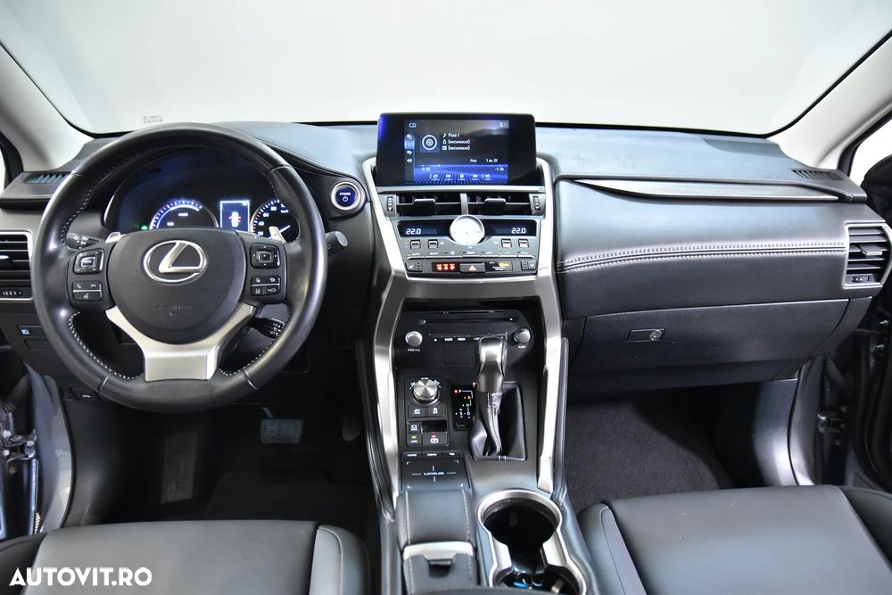 Lexus Seria NX - 9
