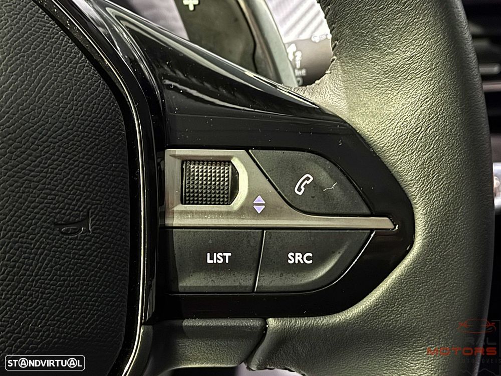 Peugeot 2008 1.2 PureTech Active Pack EAT8 - 24