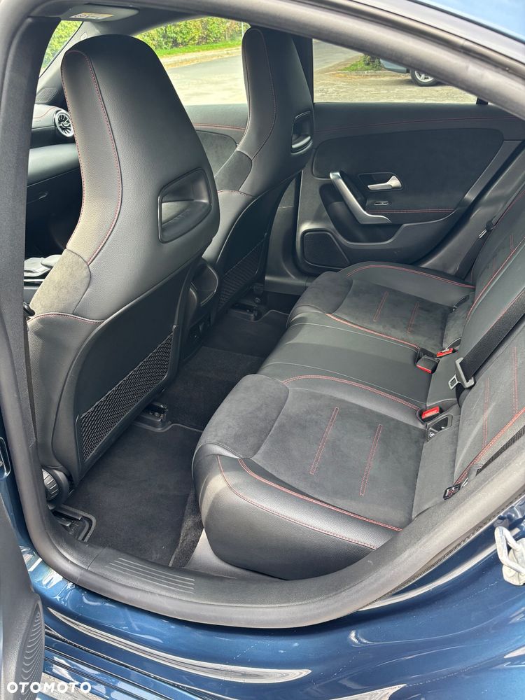 Mercedes-Benz CLA 250 AMG Line 7G-DCT - 12