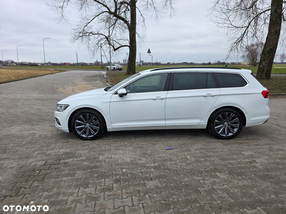 Volkswagen Passat 2.0 TDI SCR DSG Elegance - 4