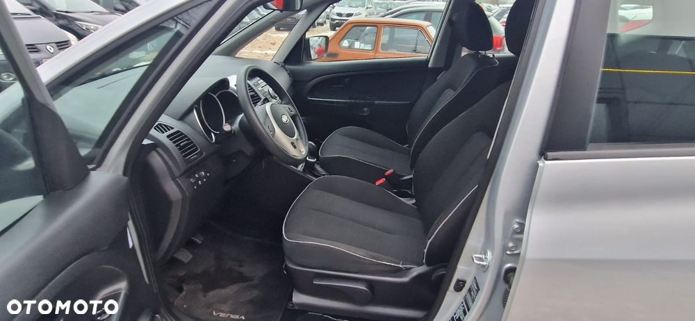 Kia Venga 1.4 CVVT Attract - 29