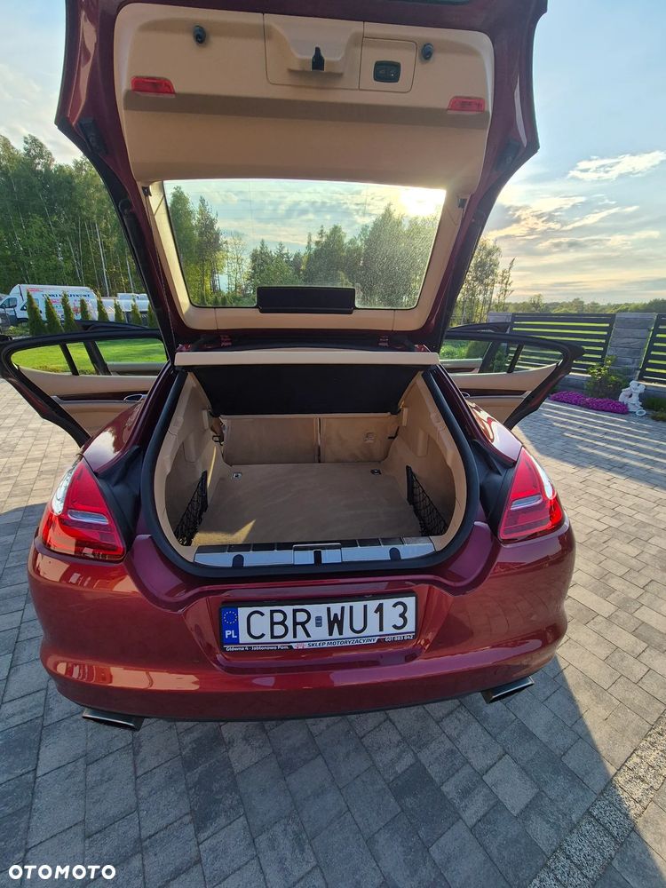 Porsche Panamera 4 PDK - 24