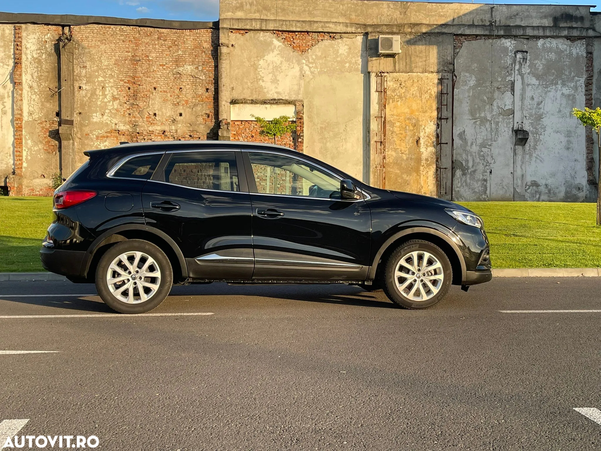 Renault Kadjar BLUE dCi 115 EDC ZEN - 19