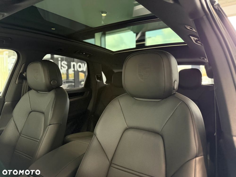 Porsche Cayenne Black Edition - 20