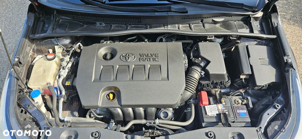 Toyota Avensis - 7
