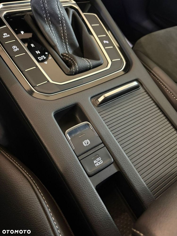 Volkswagen Arteon 2.0 TSI R-Line DSG - 19