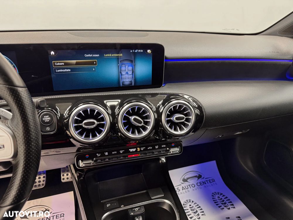 Mercedes-Benz A 200 Sedan 7G-DCT AMG Line - 36