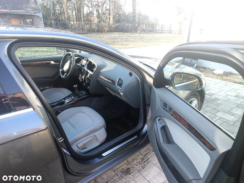 Audi A4 Limousine 2.0 TDI DPF Ambiente - 11