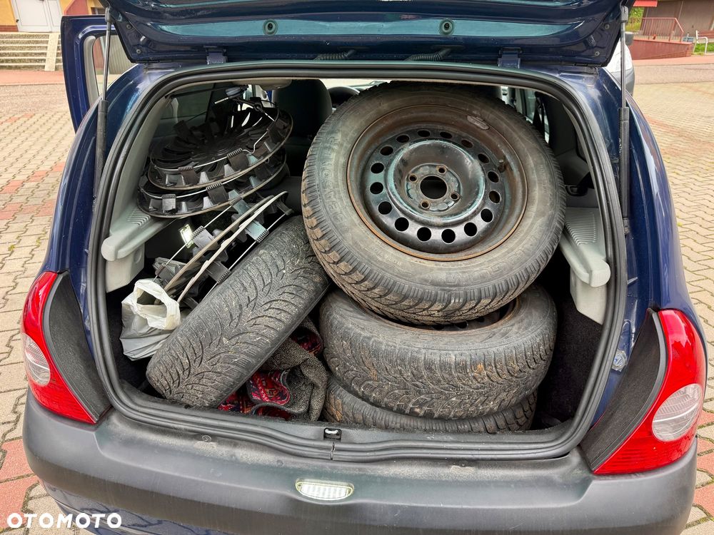 Renault Clio - 23