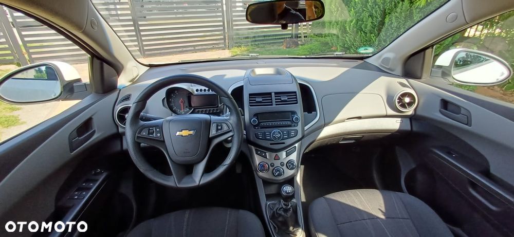 Chevrolet Aveo 1.4 LTZ - 19