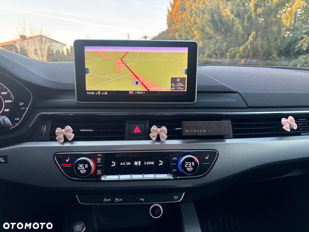 Audi A4 Avant 2.0 TDI - 17