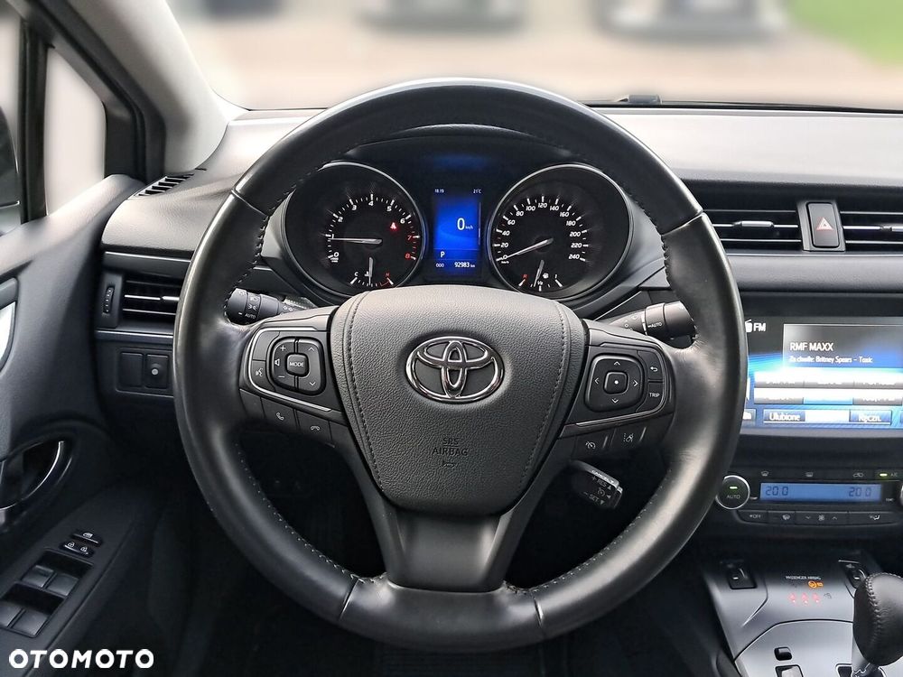 Toyota Avensis 1.8 Premium MS - 5