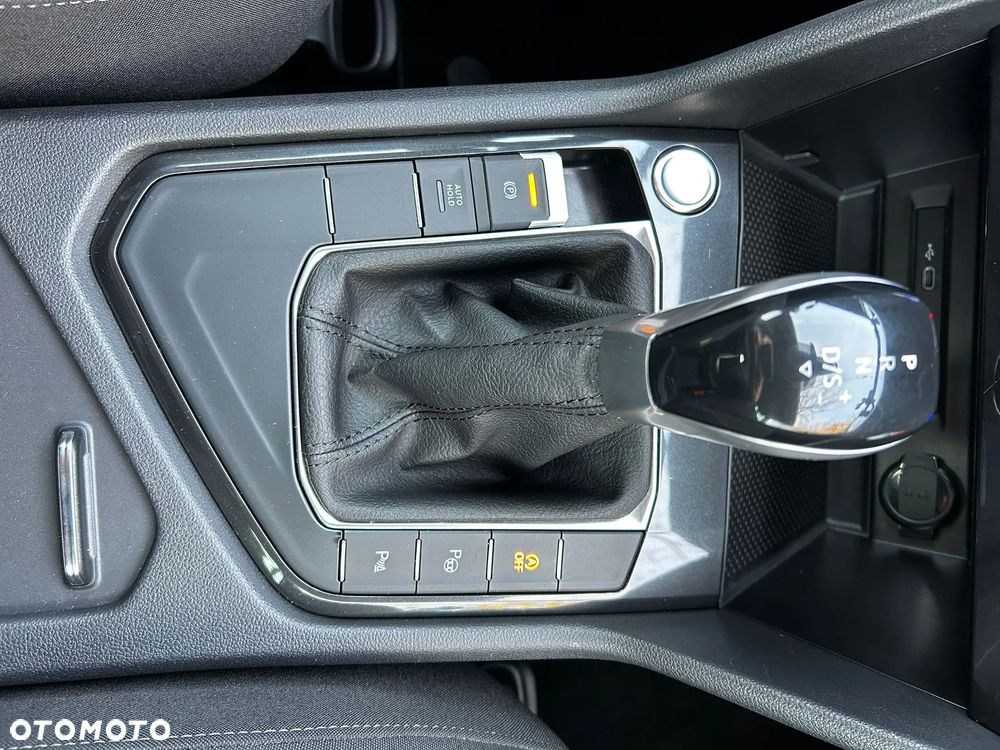 Volkswagen Tiguan 1.5 TSI EVO Elegance DSG - 25