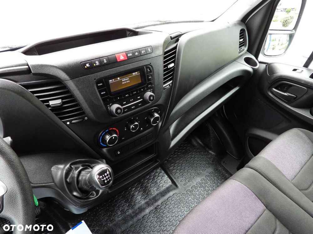Iveco DAILY 35S18 PLANDEKA WINDA 8 PALET WEBASTO TEMPOMAT LEDY KLIMATYZACJA  180KM - 34