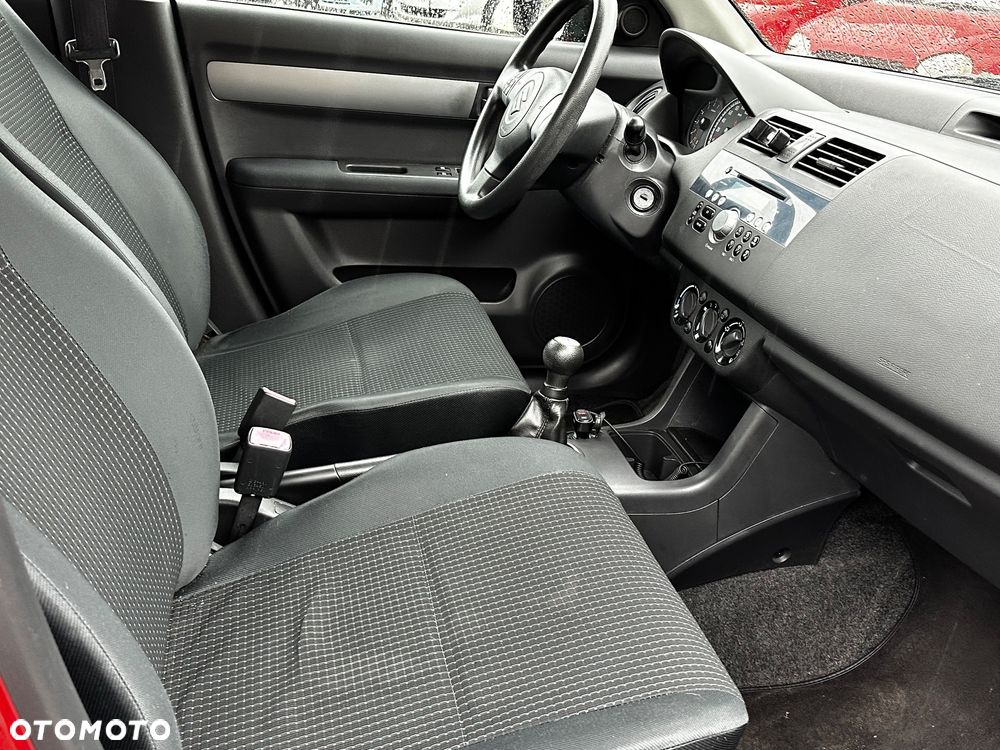 Suzuki Swift - 11