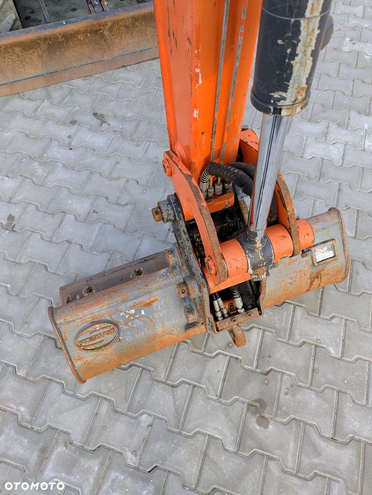 Hitachi ZX26 - 10