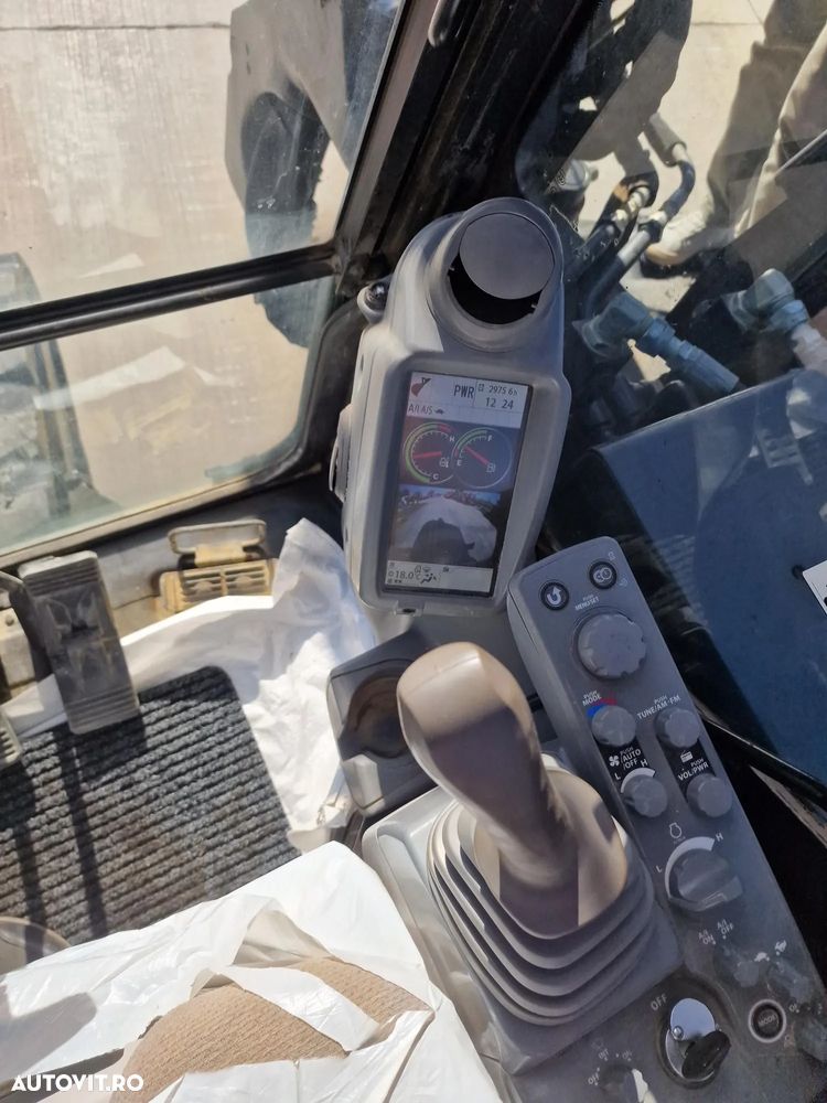 Hitachi ZX85, 2021, 2.975h, LAMA, CUPLA RAPIDA+3 CUPE NOI, Ad sapare 5m, latime 2,2m, ridica 3,7t, Camera spate, senile cauciuc 80% ok, inst picon pe bratele de excavare, Aer cond, computer in lb romana, posibilitate leasing -PROMOTIE 56.900 EUR+Tva - 30