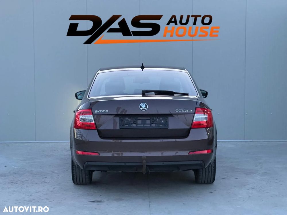 Skoda Octavia 1.6 TDI DSG Style - 7