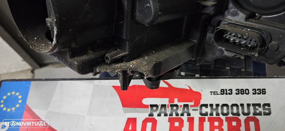 Farol esq skoda scala led 2019 - 5