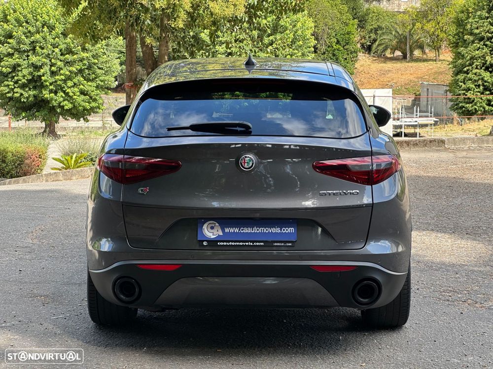 Alfa Romeo Stelvio 2.2 D Sprint Q4 AT8 - 21